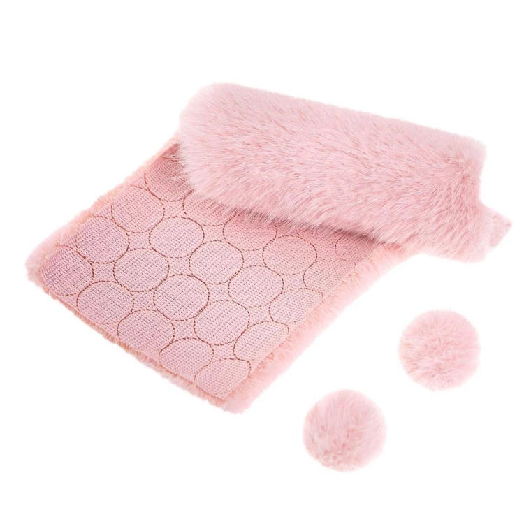 Futerkowe pompony na taśmie jasny róż 3cm 50szt