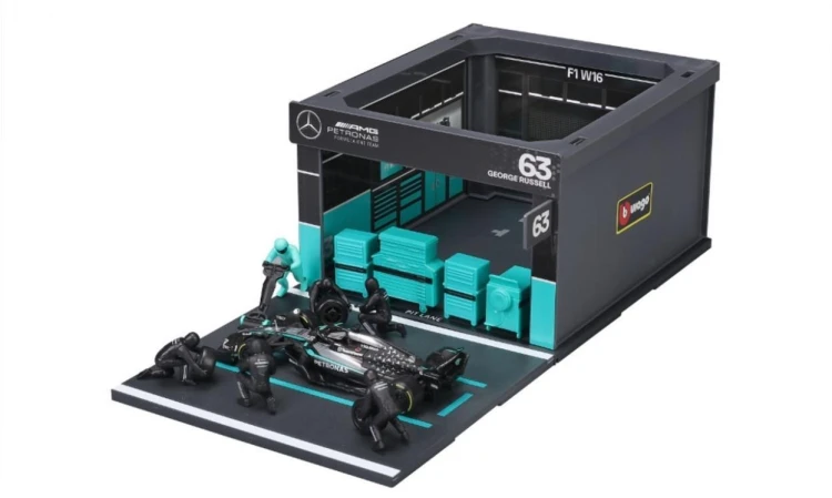 F1 Mercedes AMG - Russell 1:43, BBurago